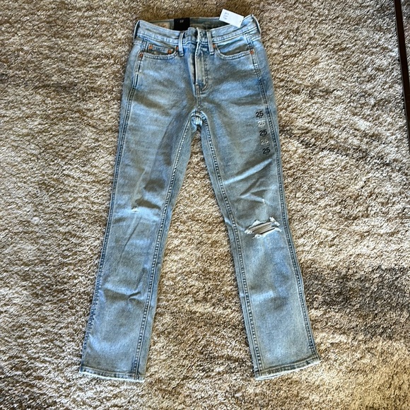 GAP VINTAGE SLIM MID RISE JEANS - Picture 2 of 4